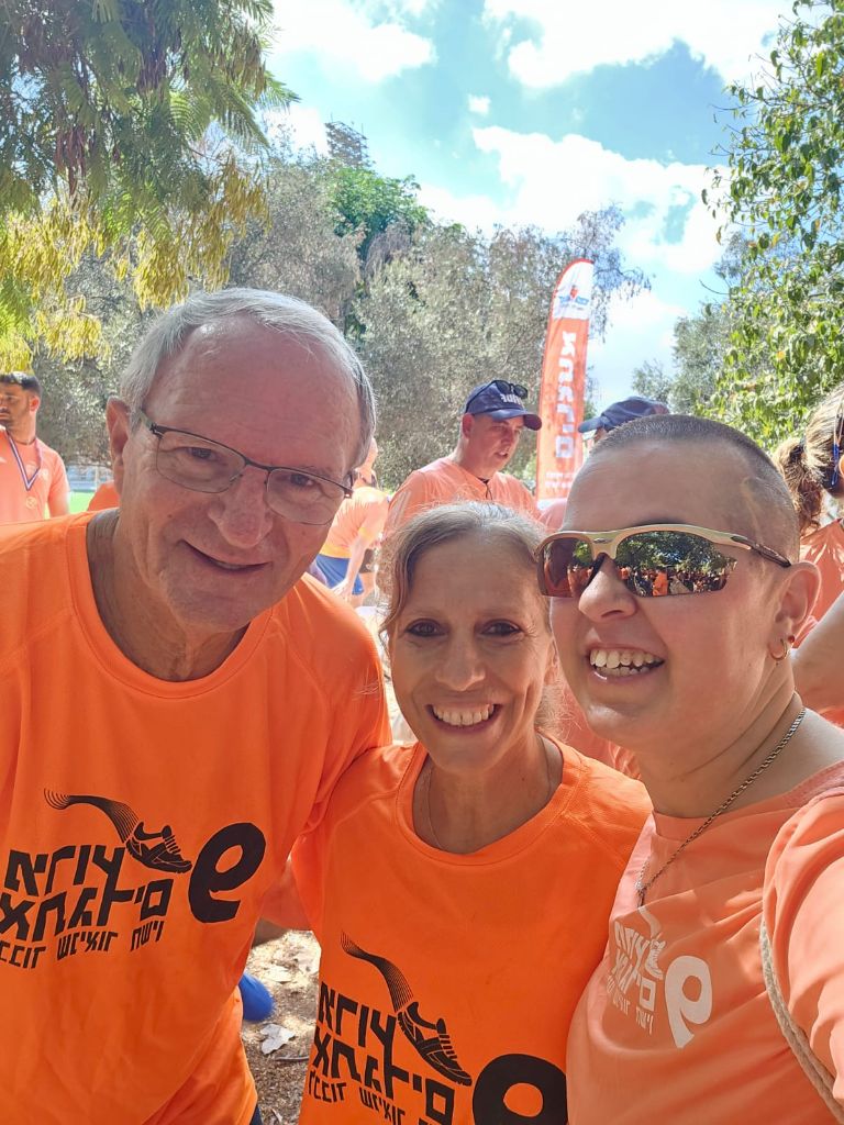 תמונת קרבה של משתתפים באירוע